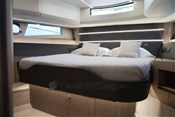 7dea0_v4rno_845-17-sel.jpg