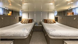 a0bff_b7awj_tt460-interior-2.jpg