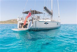 7d897_u0jge_hanse_545_-_voilier_2010_5.jpg