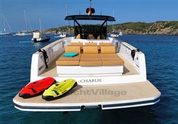 9d0c1_gqzy7_pardo_yachts_13.jpg