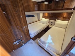 17ddb_svl1a_cabine_laterale_babord_grand_.jpg