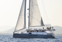 1acda_bisfe_30_sails_side.jpg