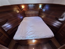4dd76_wg5ps_menorquin_120_-_cabine_avant_grand_.jpg