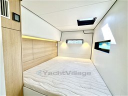 99433_kykk9_vaan_r5_bedroom_grande_.jpg