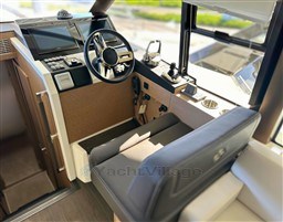 239c2_ao2qm_cockpit_2.jpg