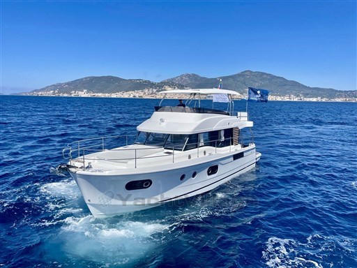 Beneteau Swift Trawler 48