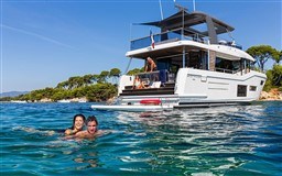 c87b8_zan5z_grand-trawler-63-exterior-6.jpg