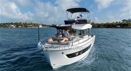 f02e3_2o1nu_swift-trawler-37-fly-exterior-design-05.jpg