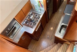 af1cf_ecbgd_2001-lagoon-lagoon-570-switch-sail-9996446-20251030070711237-4.jpg.jpg