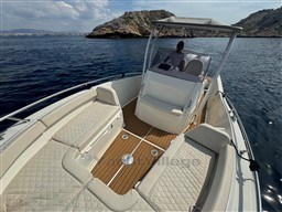 81206_ziidr_white_shark_280_cc_evo_cap_med_14.jpg