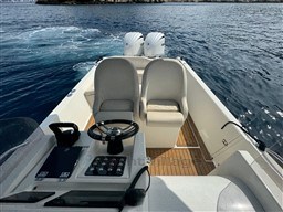 6df67_ziykn_white_shark_280_cc_evo_cap_med_11.jpg