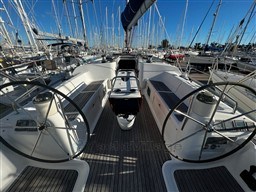 bc101_xf0az_jeanneau_sun_odyssey_43_cap_med_11.jpg