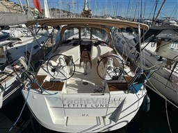 c85b6_nij9o_dufour_375_gl_cap_med_3.jpg