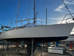 e49e3_4blpe_voilier_gib_sea_92_cap_med_4.jpg