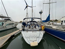 ebc4b_fp2yi_voilier_grand_soleil_45_cap_med_5.jpg