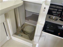 405cb_bnvdd_29_wc_et_cabine.jpg