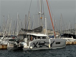 bc716_rslns_catamaran_excess_11_cap_med_4.jpg