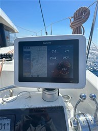 0fede_aaetj_catamaran_excess_11_cap_med_11.jpg
