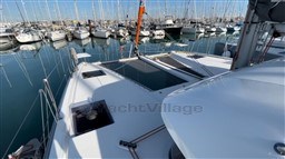 36c08_6sig7_catamaran_excess_11_cap_med_7.jpg