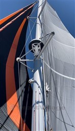edce8_kpmnc_catamaran_excess_11_cap_med_12.jpg