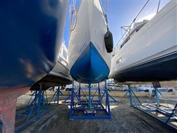 e1317_wthrq_vu_avant_a_terre.jpg