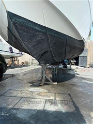 f670f_j8oko_beneteau_monte_carlo_42_cap_med_8.jpg