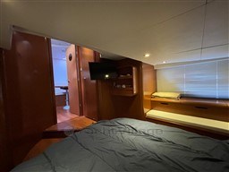 f4196_fnh06_beneteau_monte_carlo_42_cap_med_5.1.jpg