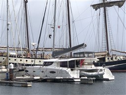 f7905_jskra_fountaine_pajot_salina_4800014.jpg