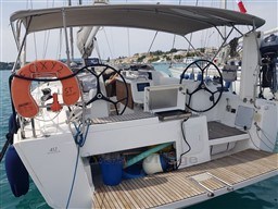 aaca2_mbigf_dufour_412_grand_large_cap_med_4.jpg