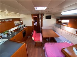 c2cdf_led6h_beneteau_oceanis_45_cap_med_22.jpg