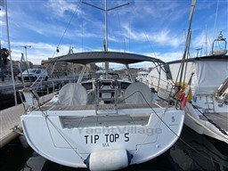 db1d9_iwrv9_beneteau_oceanis_45_cap_med_3.jpg