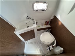 93338_tvfbd_bateau_moteur_jeanneau_cap_camarat_9_0_cc_cap_med_19.jpg