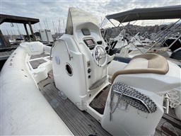 e30ee_j0sbv_semi-rigide_nuova_jolly_prince_28_cap-med_5_5.jpg