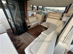 a2aee_yokuu_16_interieur_salon_ensemble.jpg