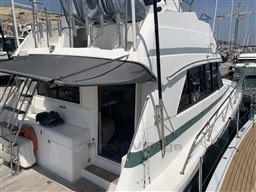 75c9e_a0rkj_bateau_moteur_riviera_43_fly_cap_med_4_2.jpg