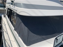 d4e83_kodmx_bateau_moteur_riviera_43_fly_cap_med_10.jpg