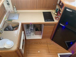 e4e82_pvugl_bateau_moteur_riviera_43_fly_cap_med_22.jpg