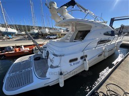 25715_apf7a_yacht_sealine_t46_cap_med_7.jpg