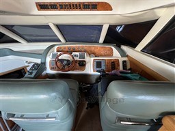 1d91b_wmdct_yacht_sealine_t46_cap_med_19.jpg