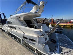 b1b97_gk1jd_yacht_sealine_t46_cap_med_5.jpg