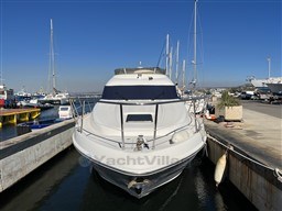 98162_ymt6e_yacht_sealine_t46_cap_med_3.jpg