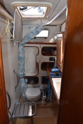 f54a8_cb0ep_bains_wc_arr.jpg