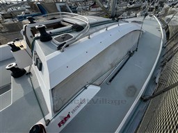 eead2_u7wow_rm_10.60_cap_med_8.1.jpg