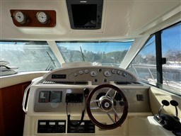 98e3c_owkav_jeanneau_prestige_36_cap_med_20.jpg