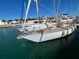 382a8_y2xet_voilier_classic_crisman_giraldi_sciarrelli_82_cap_med_6.jpg