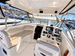 83c12_pedku_boston_whaler_205_conquest_cap_med_8.4.jpg