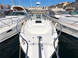 63125_ocwze_boston_whaler_205_conquest_cap_med_13.jpg