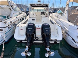 1095b_i5eq3_boston_whaler_205_conquest_cap_med_4.jpg