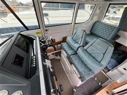 5aac1_gcxma_axopar_28_cabin_cap_med_16.jpg