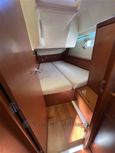 d4138_6jkqs_cabine_babord.jpg